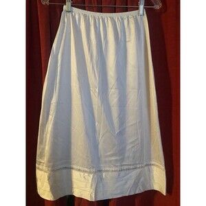 Lorraine Vintage Half Slip Beige W/Lace Trim Sz S